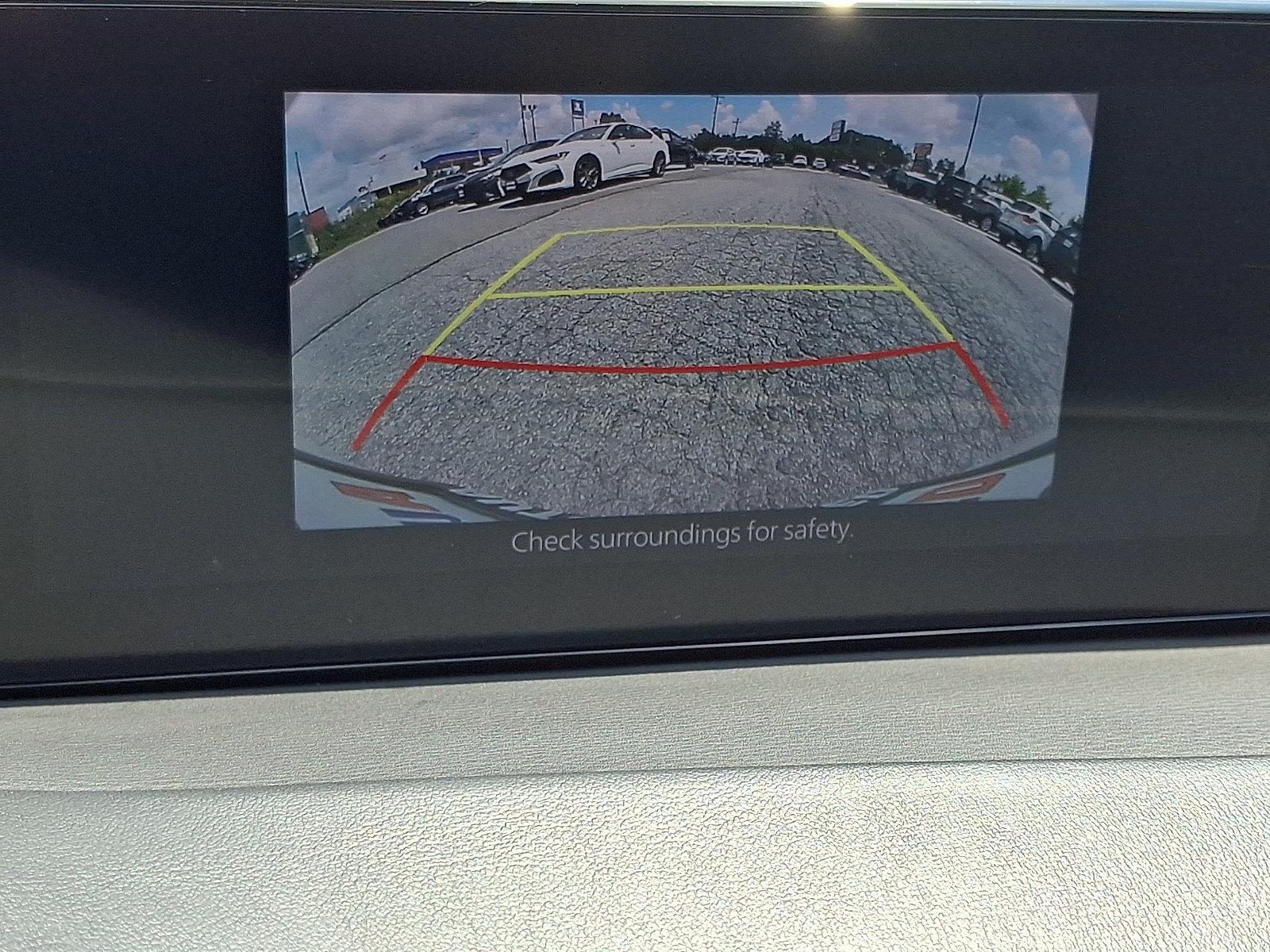 Used 2019 MAZDA MAZDA3 Sedan w/ Preferred Package FWD image 17