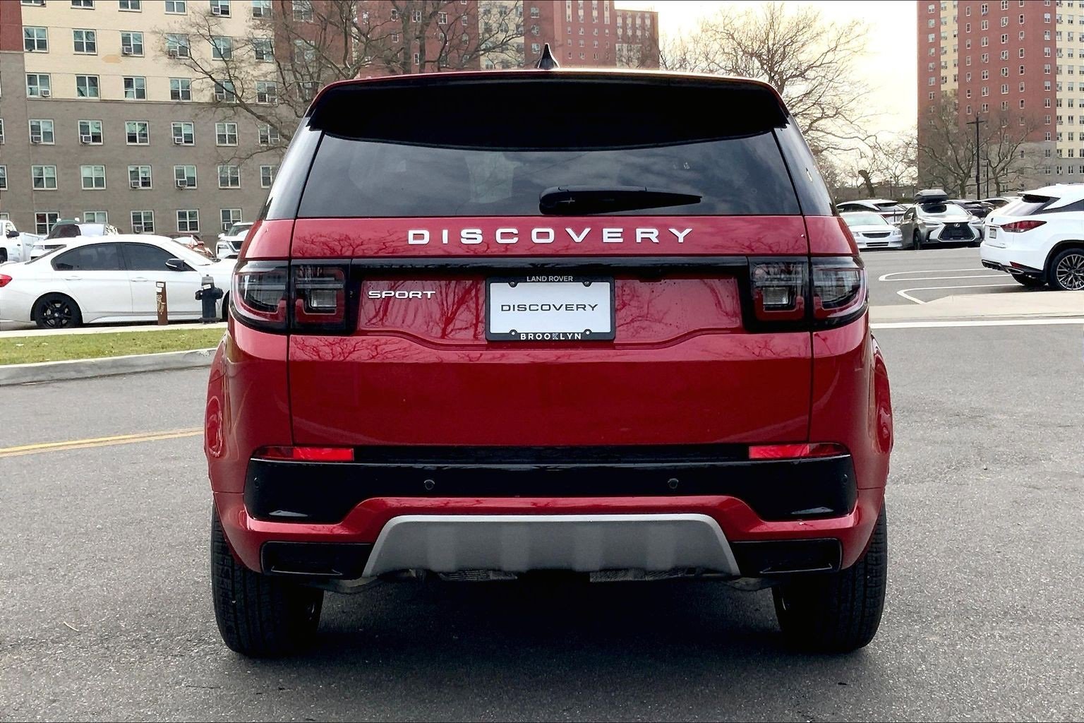 New 2025 Land Rover Discovery Sport S image 4