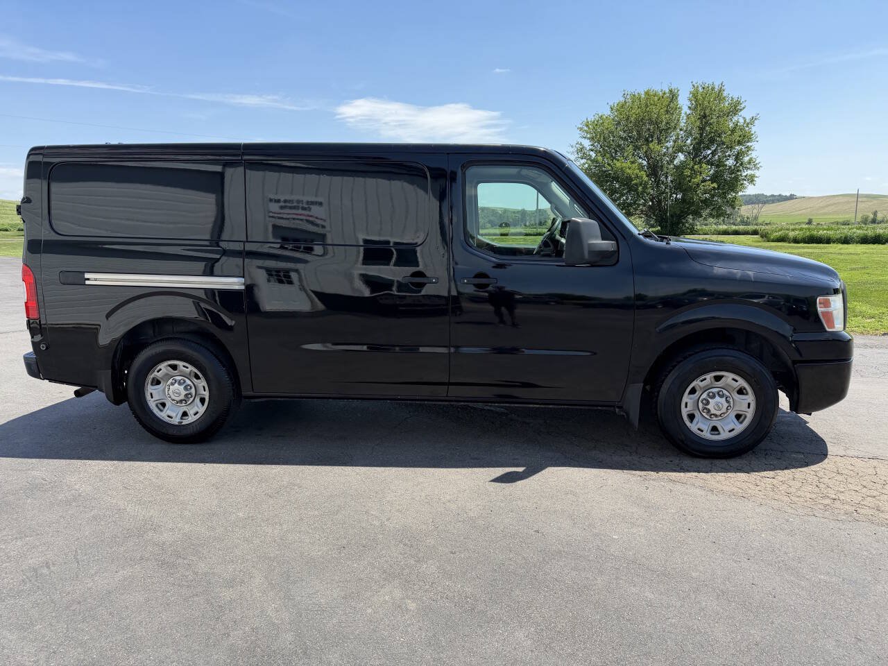 Used 2012 Nissan NV 1500 S RWD image 6
