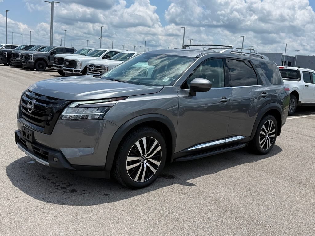 Used 2023 Nissan Pathfinder Platinum AWD/4WD image 23