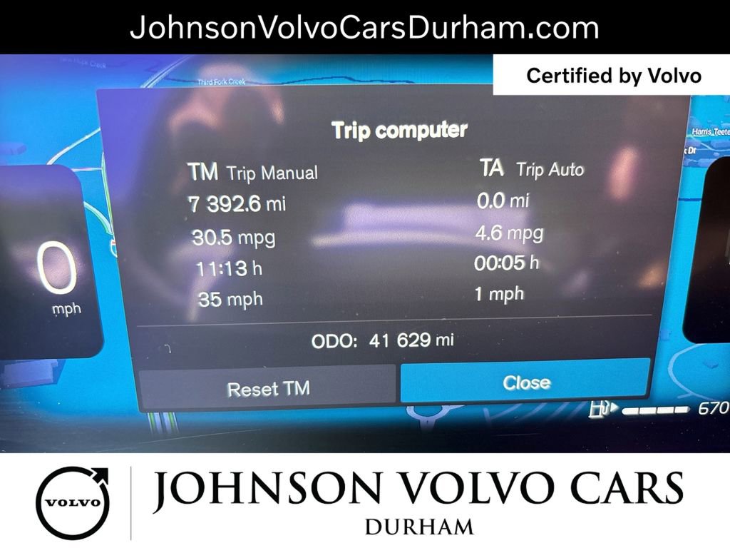 Used 2023 Volvo XC60 B5 Ultimate w/ Climate Package FWD image 11