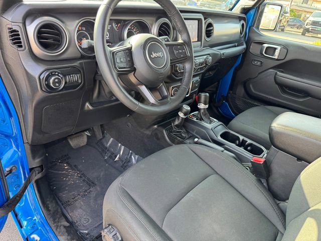 Used 2022 Jeep Gladiator Sport image 12