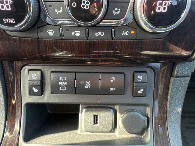Used 2017 Chevrolet Traverse Premier AWD/4WD image 36