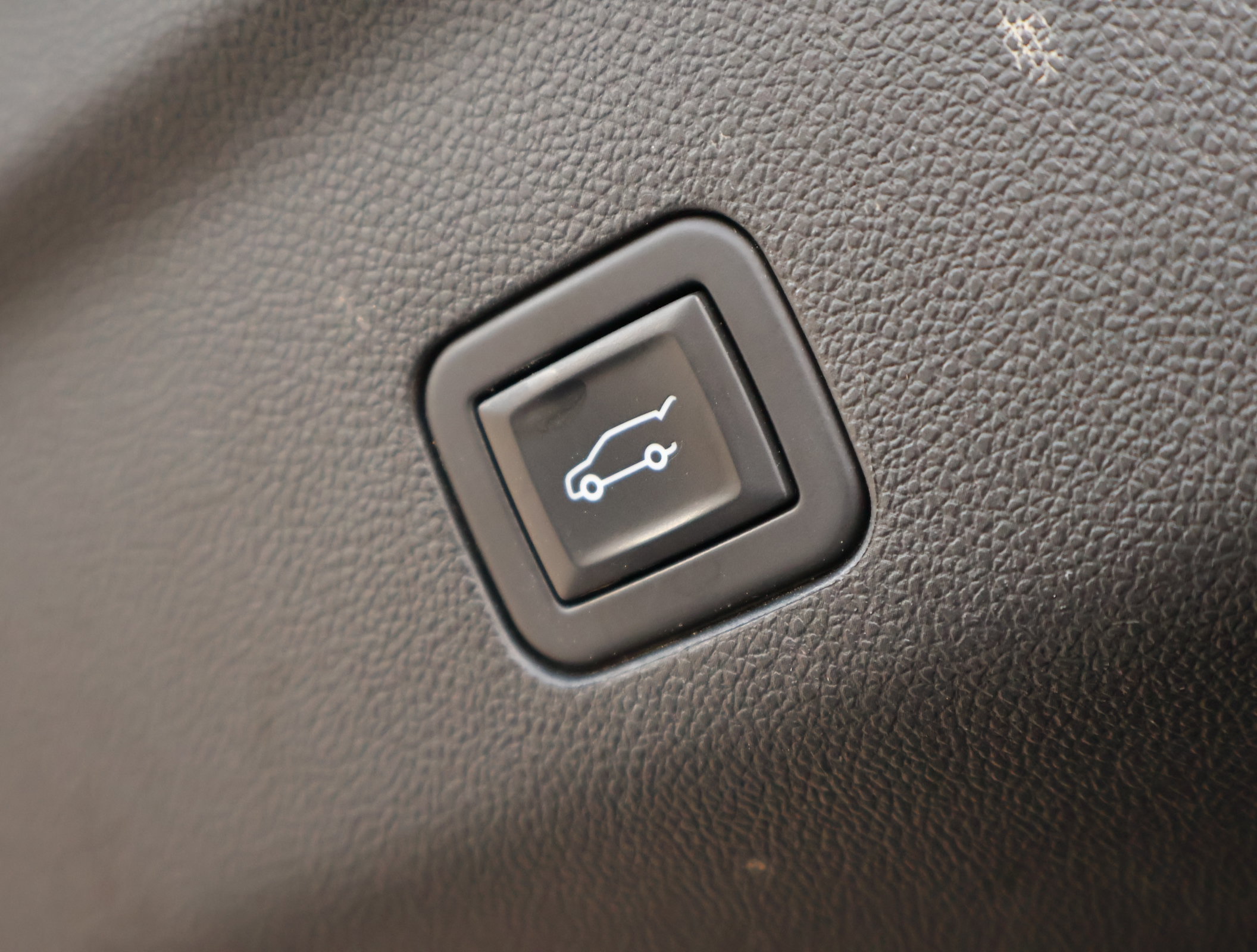 Used 2024 Chevrolet Suburban LT AWD/4WD image 28
