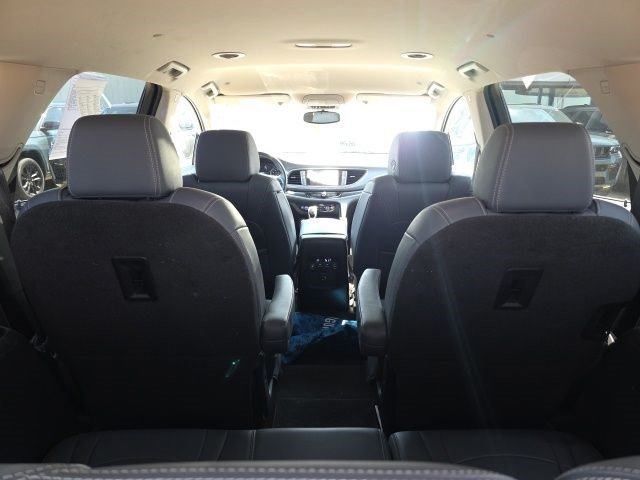 Used 2019 Buick Enclave Essence AWD/4WD image 11