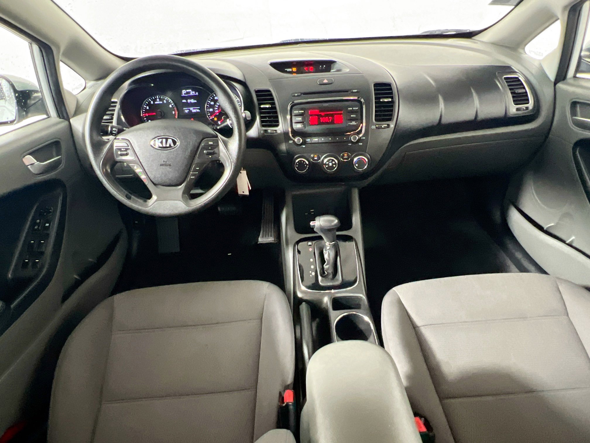 Used 2017 Kia Forte LX FWD image 27