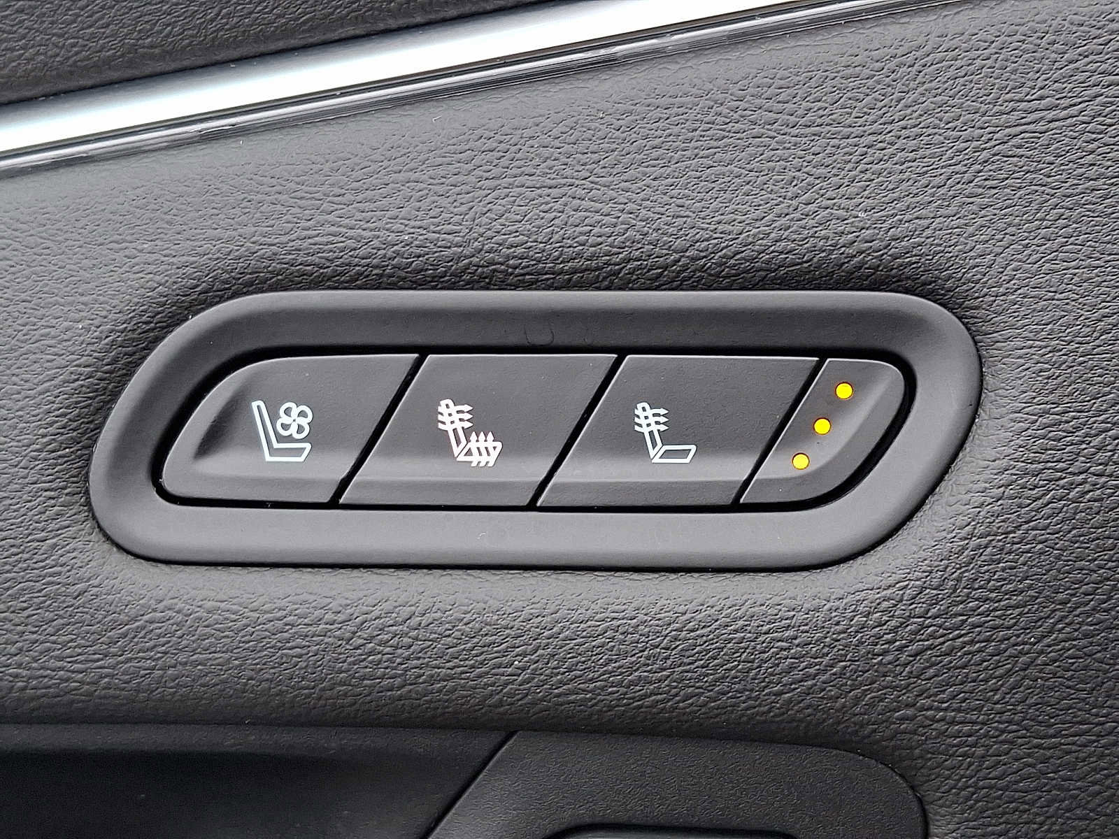 Used 2022 Cadillac Escalade ESV Premium Luxury image 28