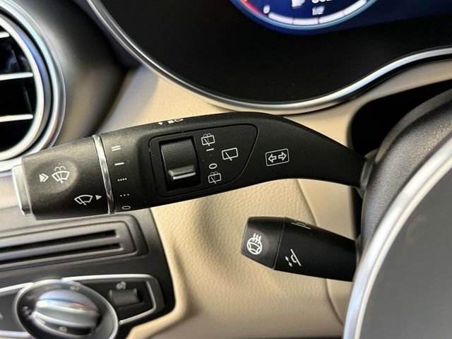 Used 2022 Mercedes-Benz GLC 300 4MATIC image 28