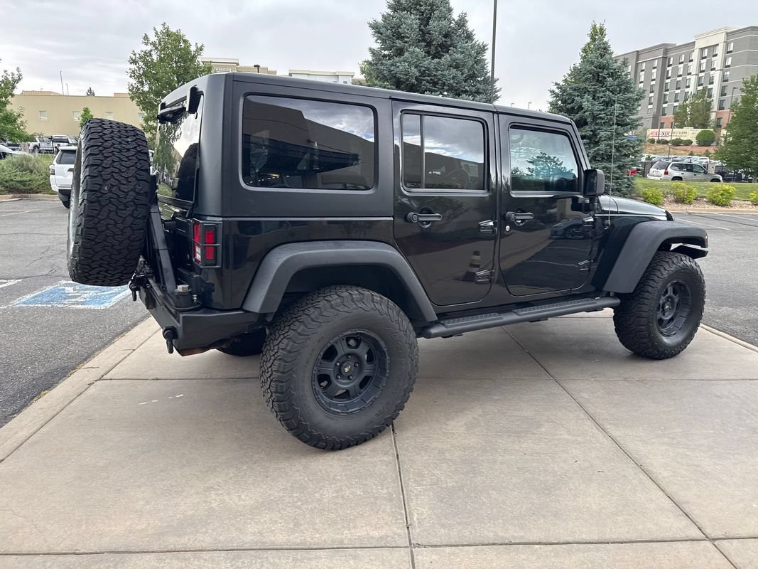 Used 2013 Jeep Wrangler Unlimited Sport AWD/4WD image 8