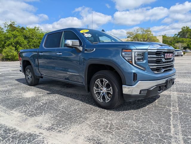 Used 2024 GMC Sierra 1500 SLT image 2