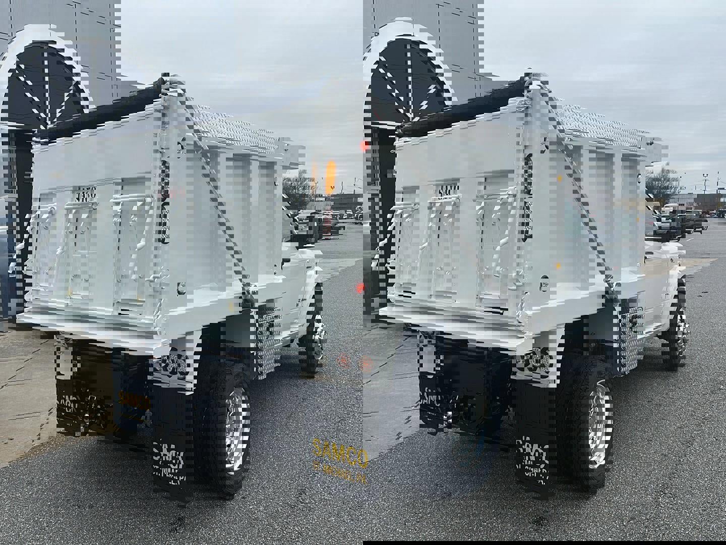 New 2026 RAM 5500 4x4 Regular Cab image 9