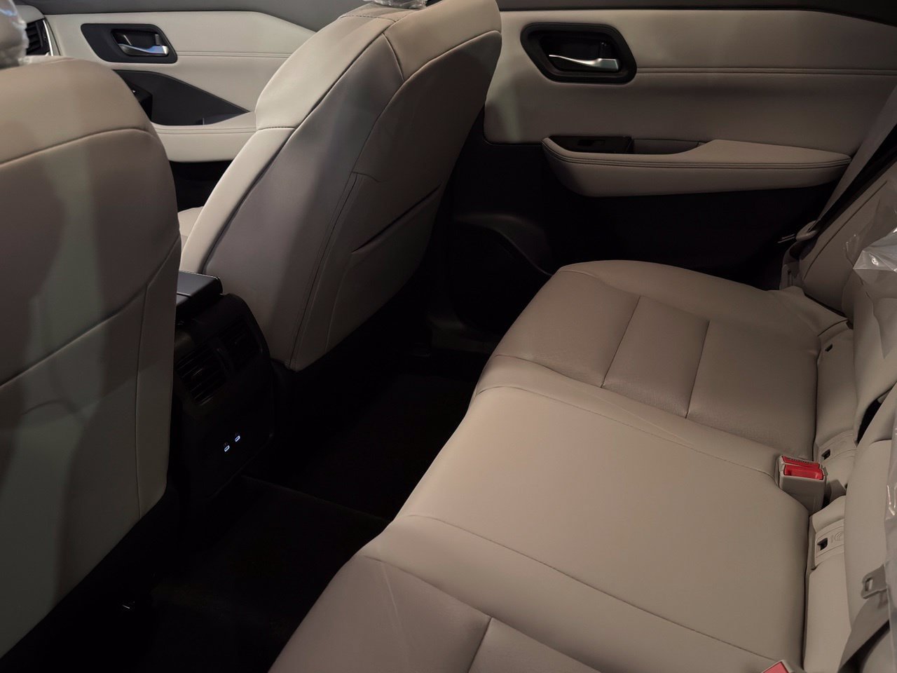 New 2026 Nissan Rogue Dark Armor FWD image 24