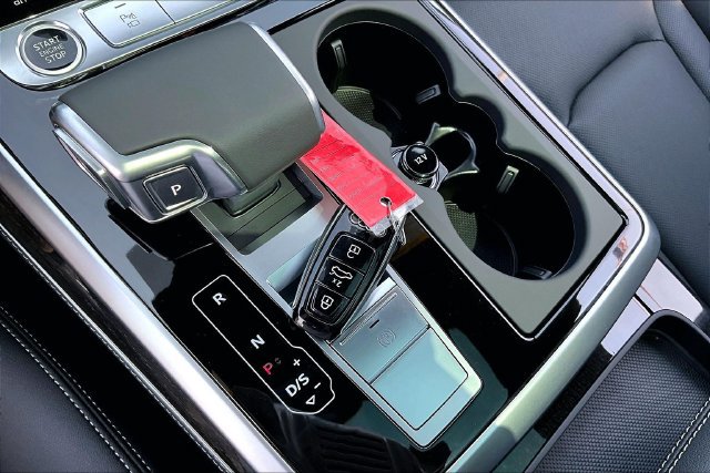 New 2026 Audi Q8 Premium Plus AWD/4WD image 10