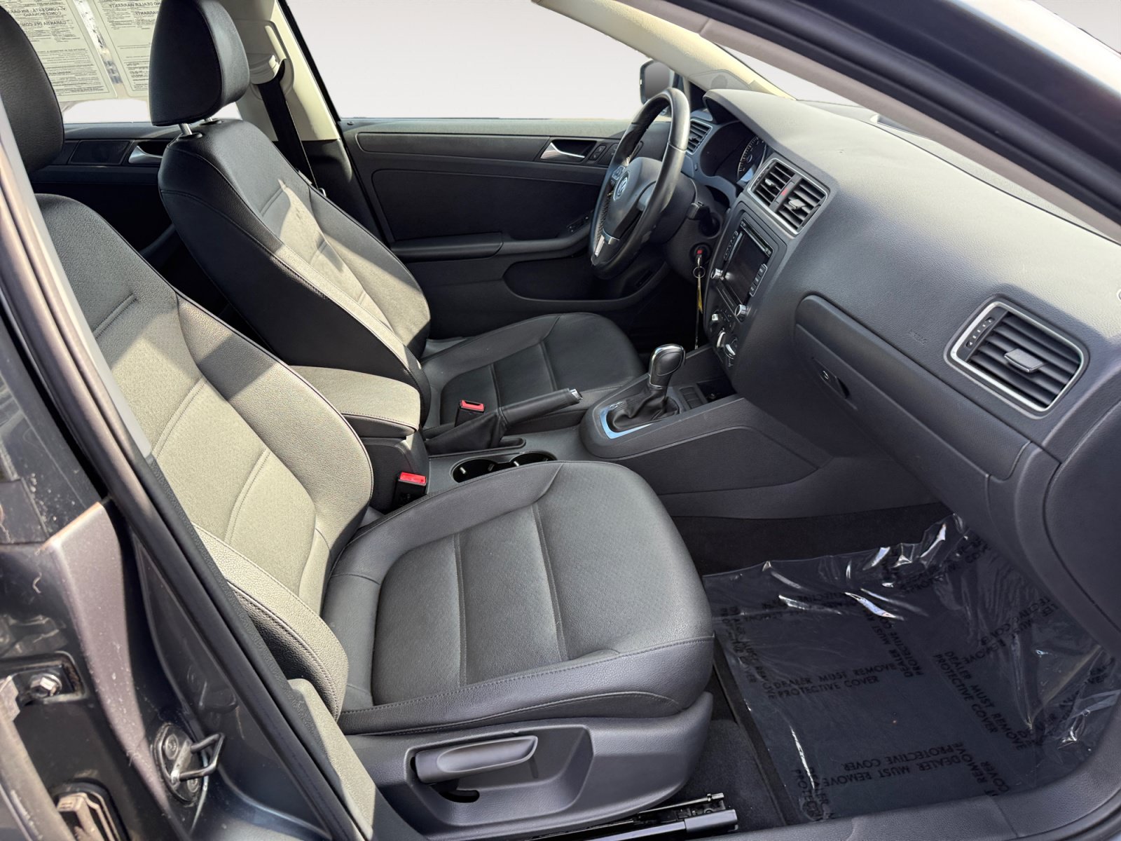 Used 2012 Volkswagen Jetta SE FWD image 19