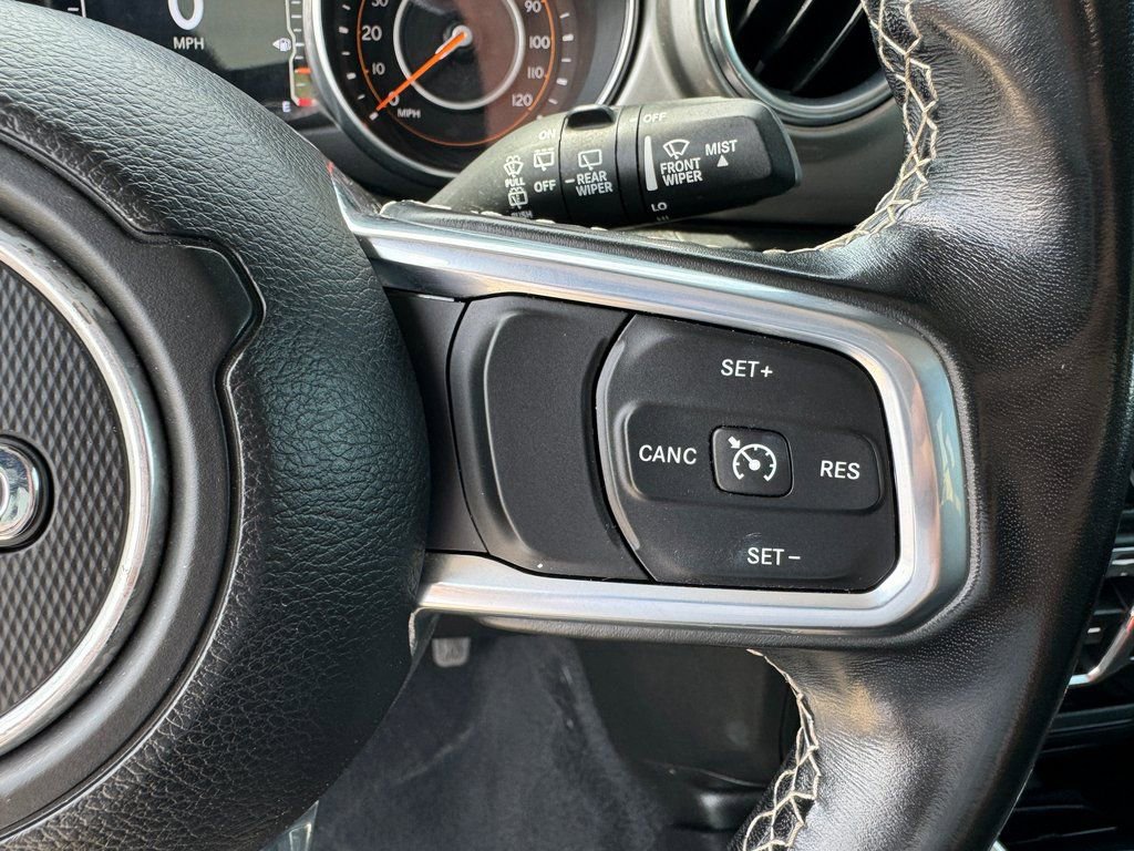 Used 2020 Jeep Wrangler Unlimited Sahara image 36