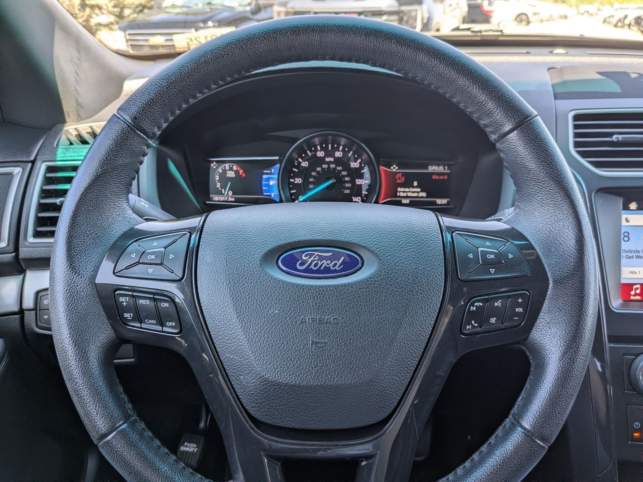 Used 2017 Ford Explorer XLT w/ Equipment Group 201A AWD/4WD image 15