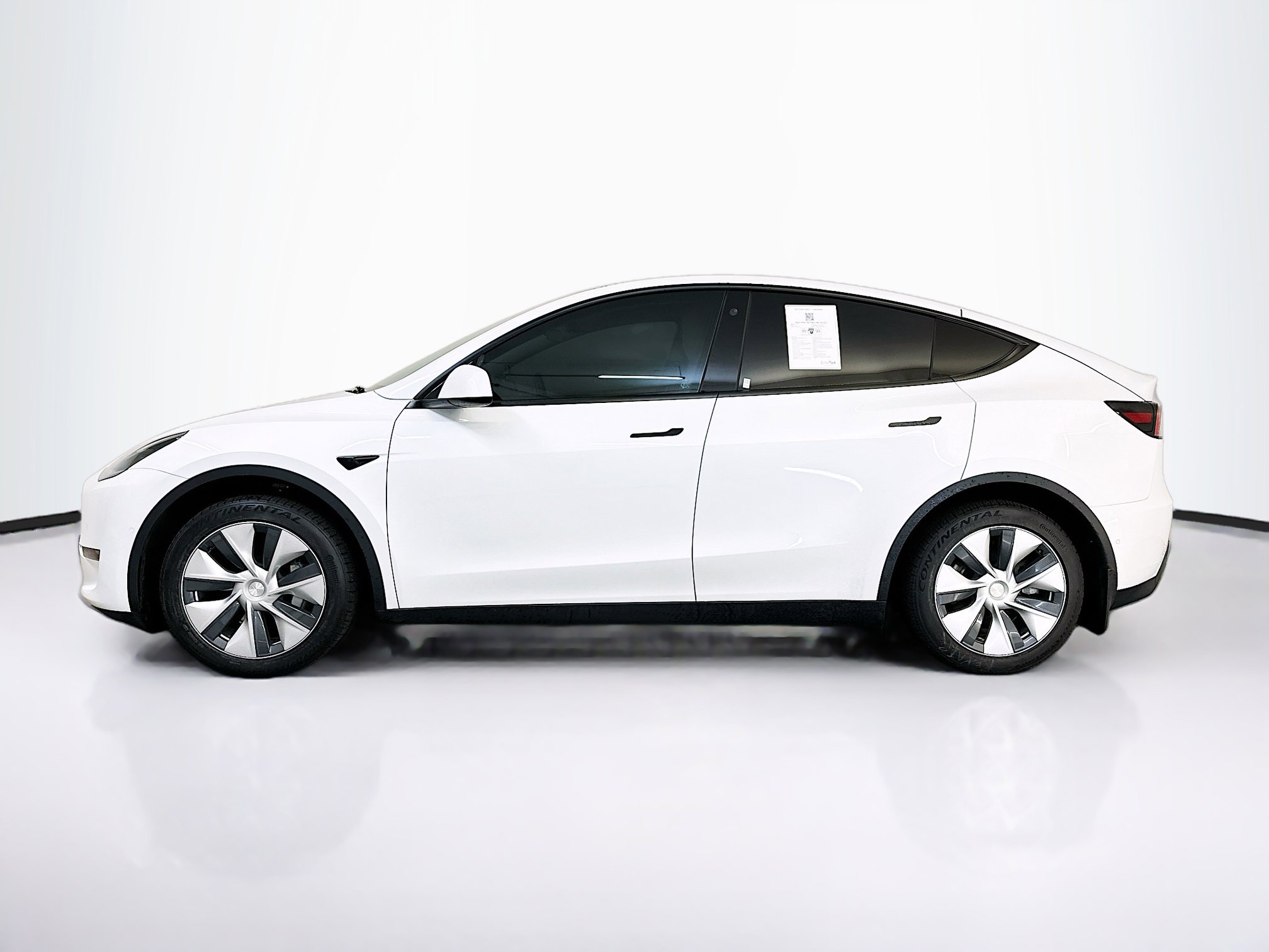 Used 2021 Tesla Model Y Long Range AWD/4WD image 4