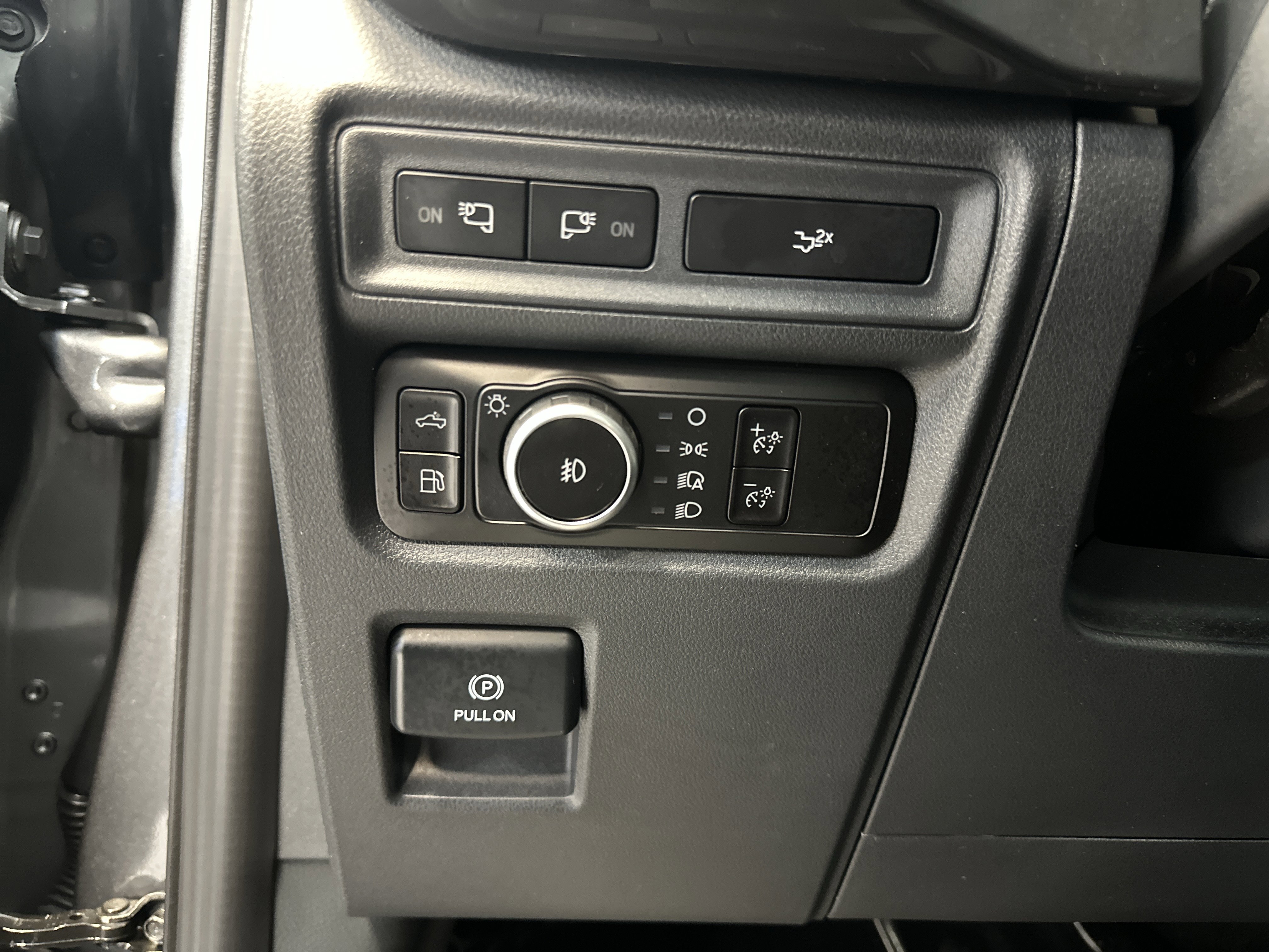 Used 2023 Ford F150 XLT w/ Equipment Group 302A High image 23