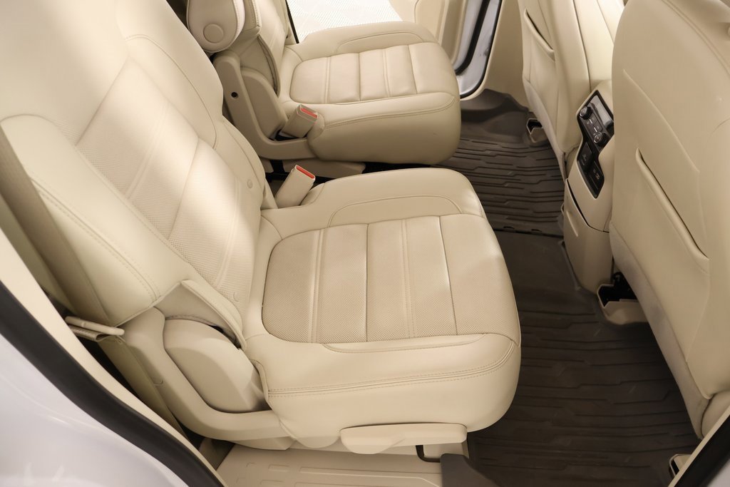 Used 2023 GMC Acadia Denali w/ Denali Ultimate Package image 14