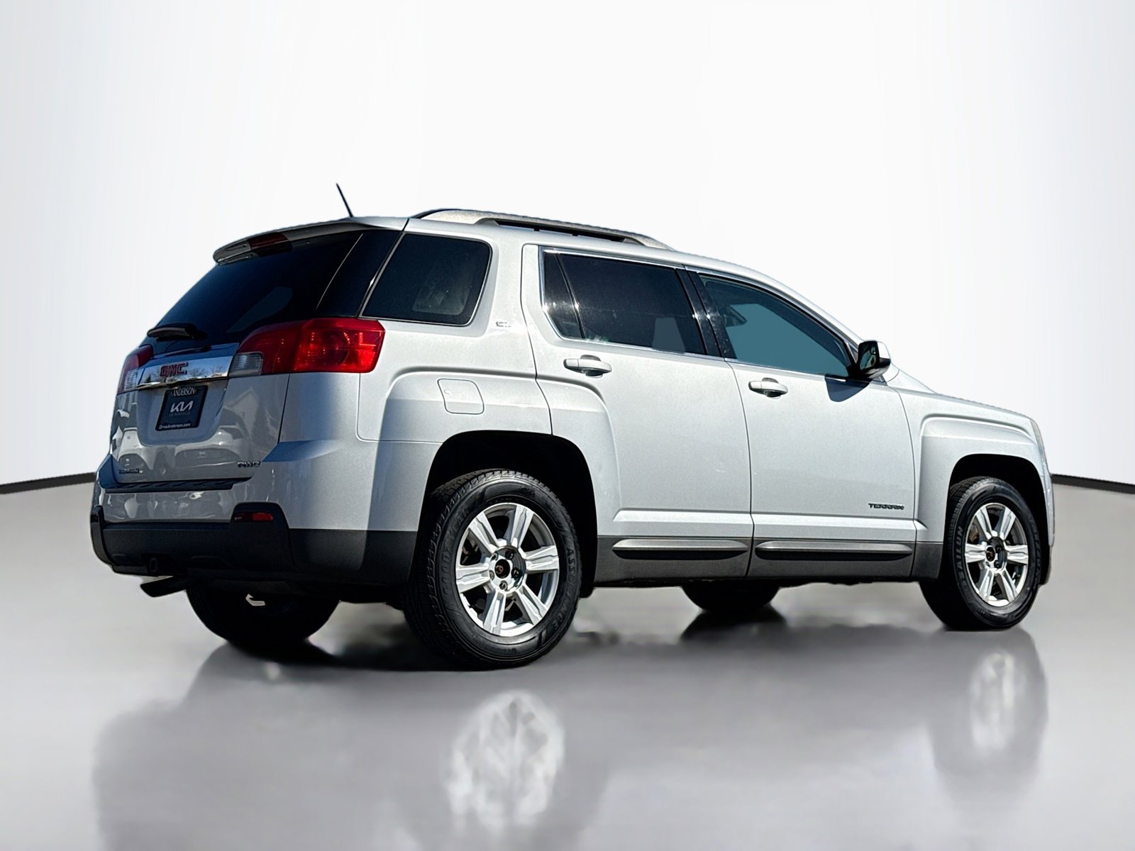 Used 2014 GMC Terrain SLE w/ Convenience Package image 2