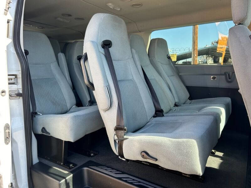 Used 2019 Ford Transit 350 XLT image 10