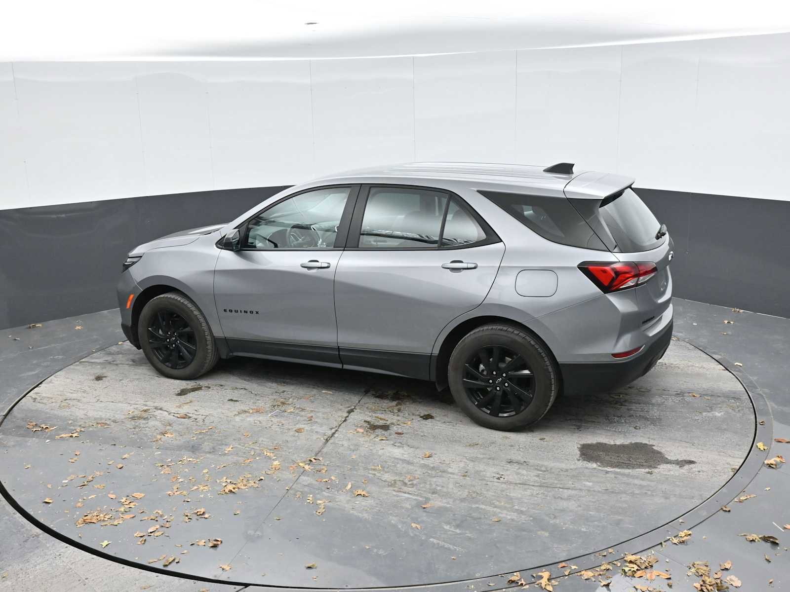 Used 2024 Chevrolet Equinox LS w/ Sport Edition image 25