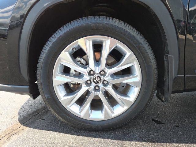 Used 2021 Toyota Highlander Limited AWD/4WD image 29