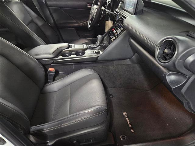Used 2023 Lexus IS 300 w/ Comfort Package RWD image 21