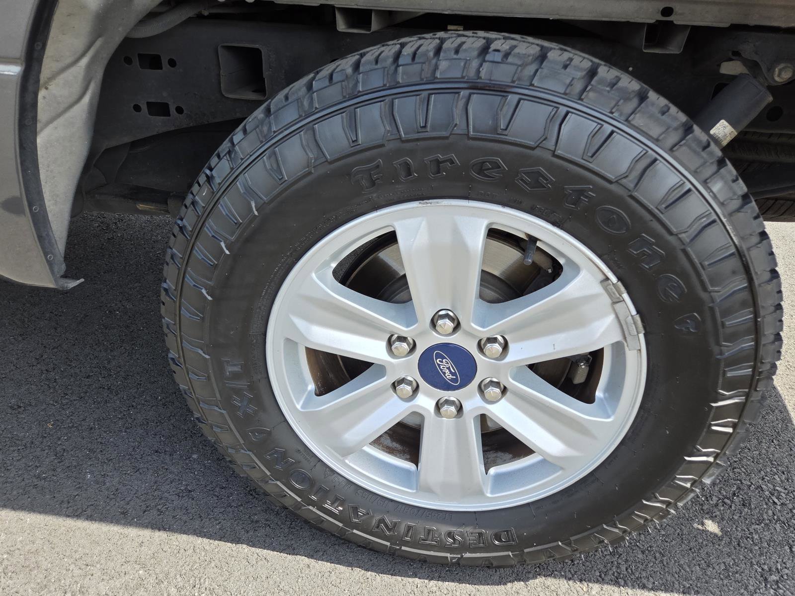 Used 2015 Ford F150 XLT RWD image 9