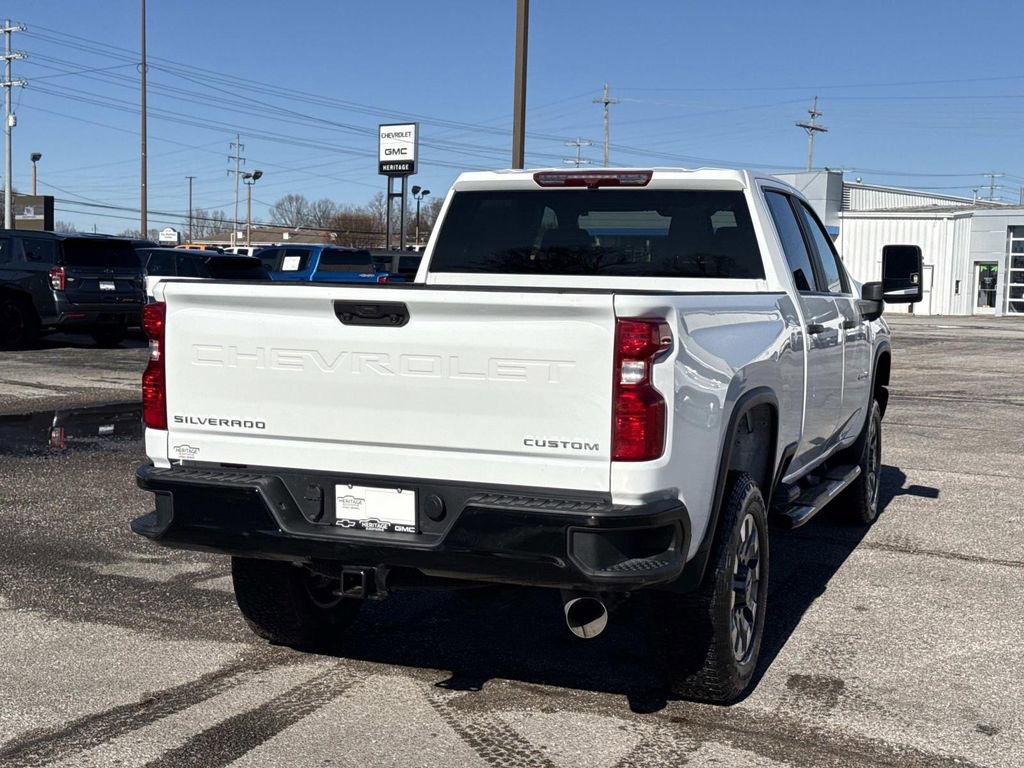 Used 2023 Chevrolet Silverado 2500 Custom w/ Custom Value Package image 7