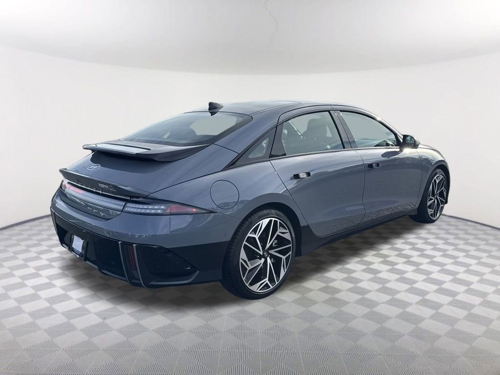 Used 2024 Hyundai Ioniq 6 Limited image 5