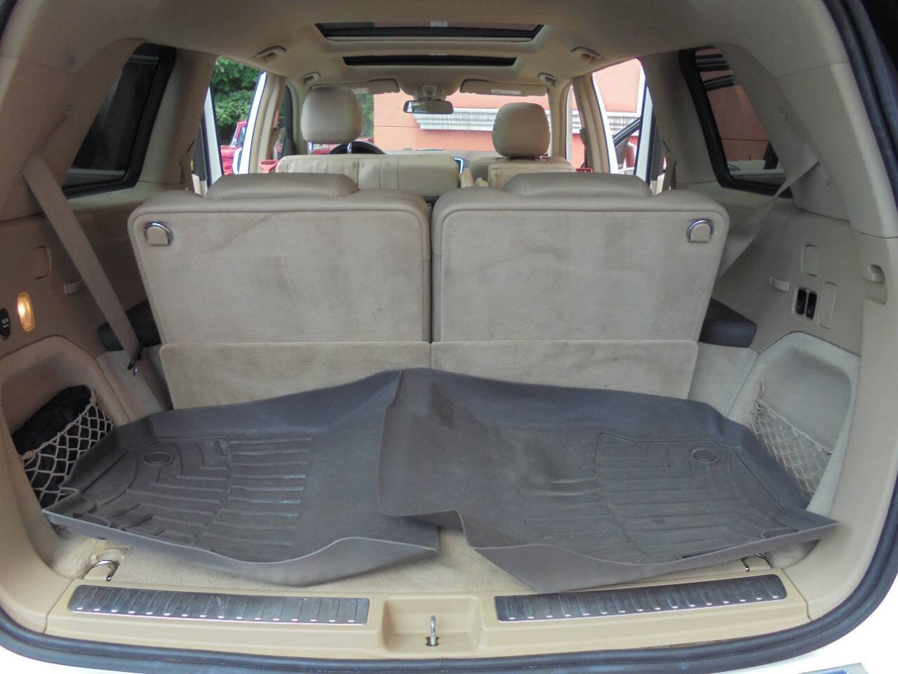 Used 2015 Mercedes-Benz GL 450 4MATIC w/ Lighting Package image 33