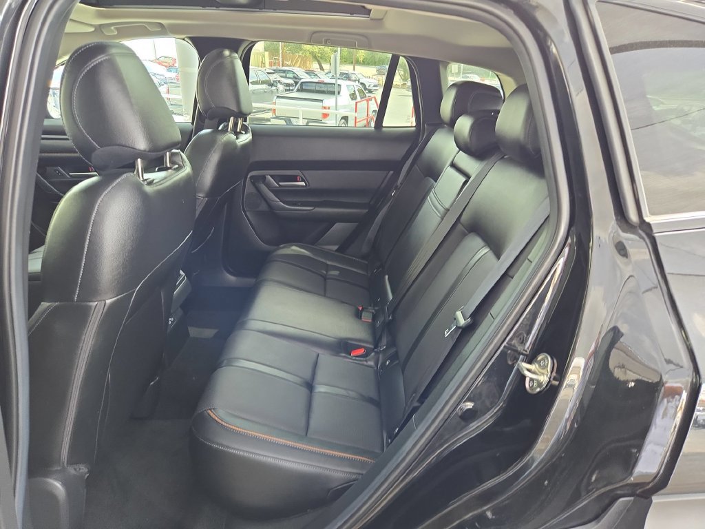 Used 2026 MAZDA CX-50 AWD 2.5 S w/ Premium Package image 17