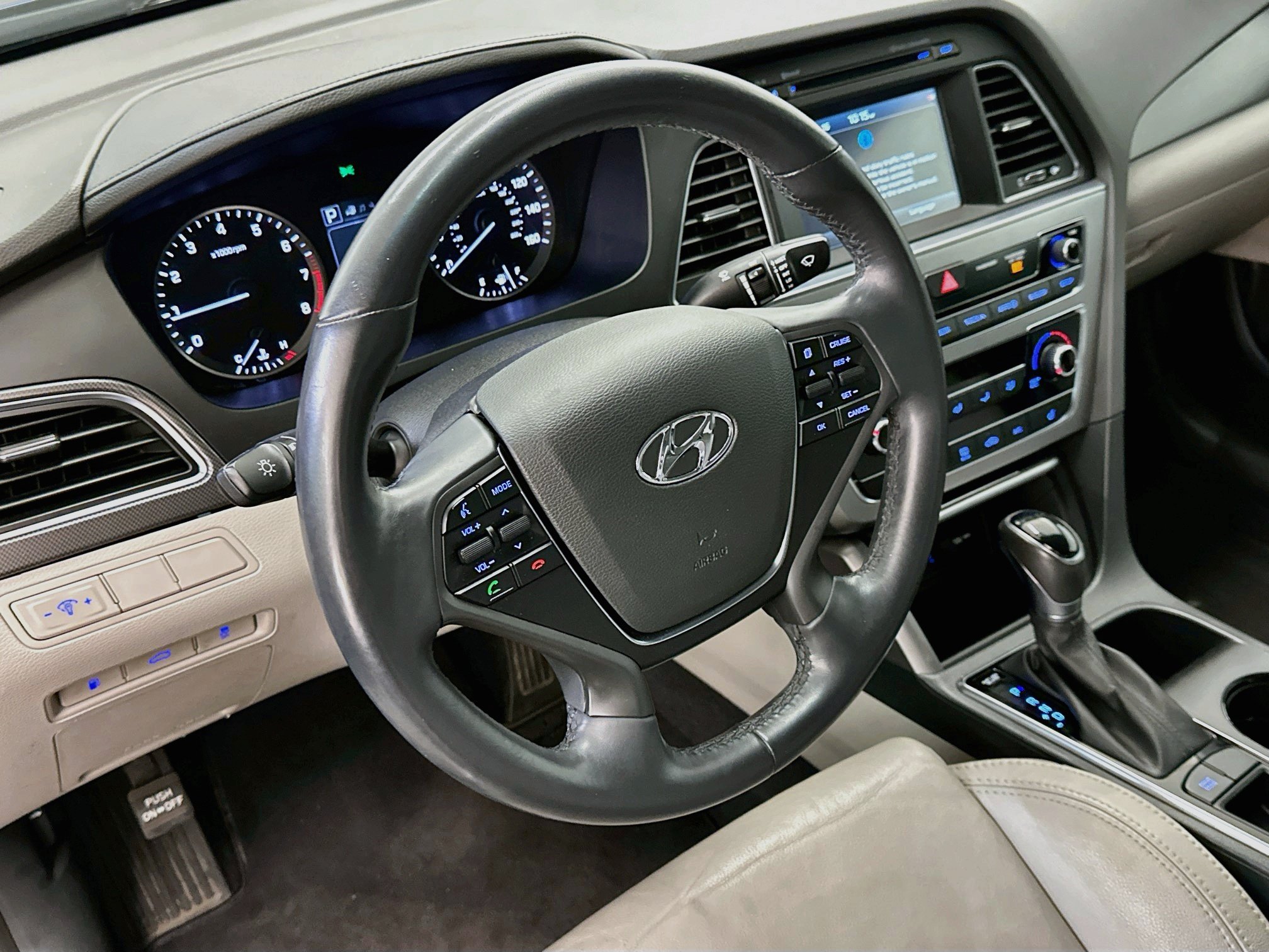 Used 2017 Hyundai Sonata Sport w/ Value Edition Package 02 FWD image 18