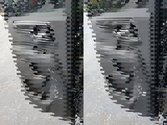 New 2026 GMC Yukon XL Elevation w/ Elevation Premium Package image 12