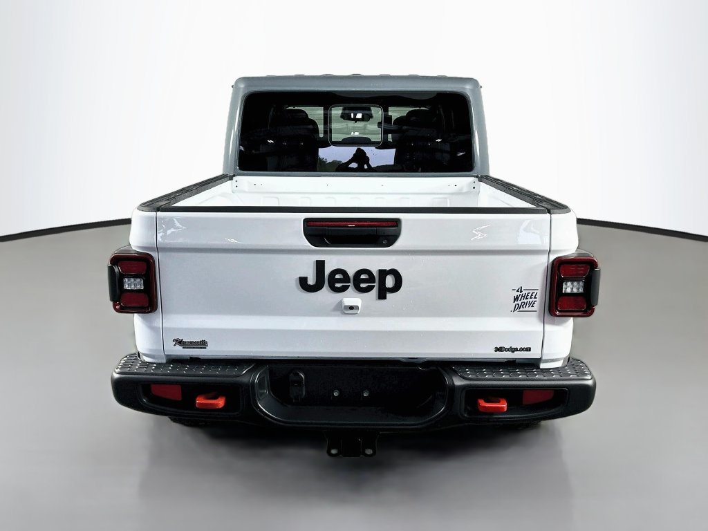 New 2026 Jeep Gladiator Rubicon w/ Rockslide Package AWD/4WD image 6