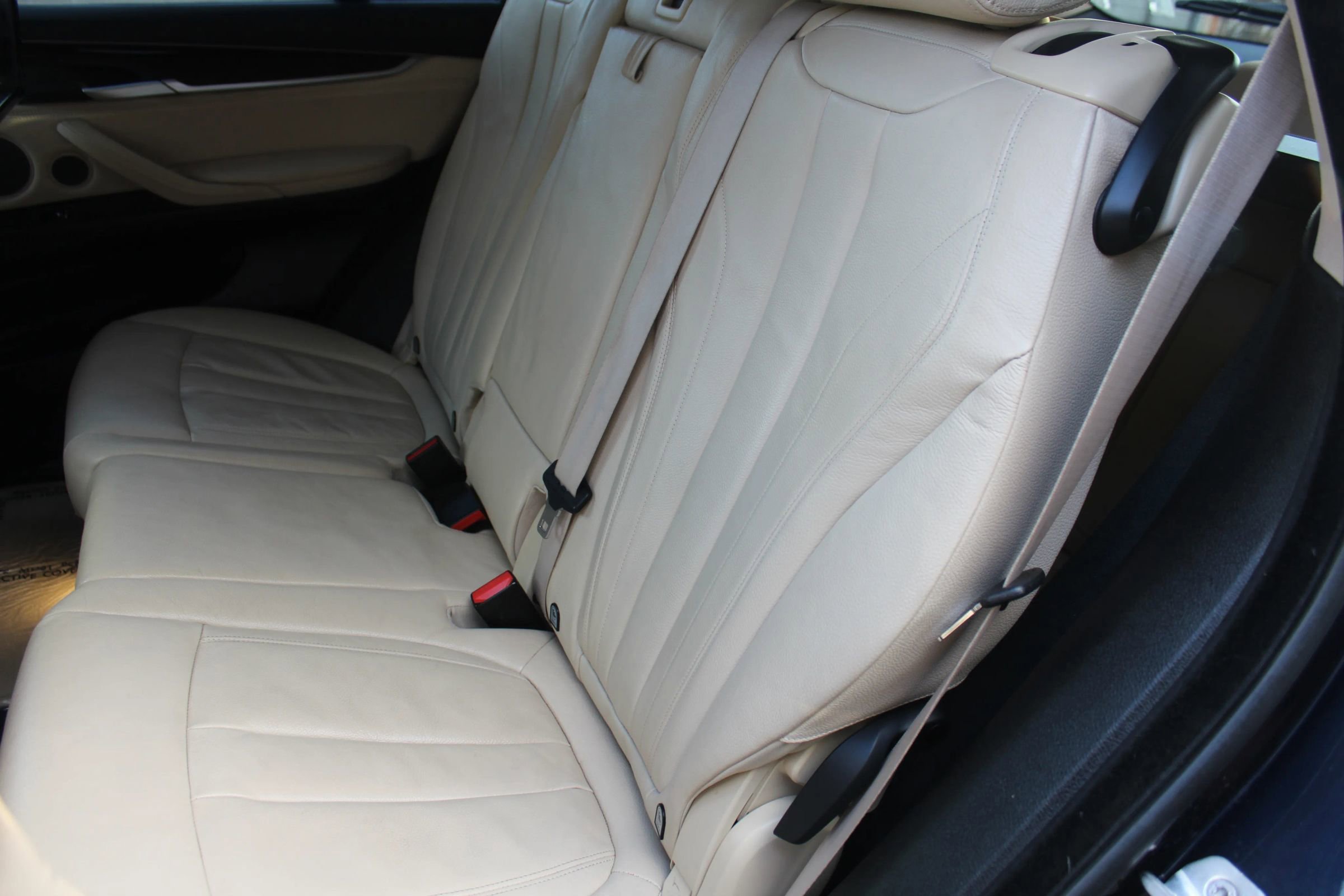 Used 2016 BMW X5 xDrive50i image 13