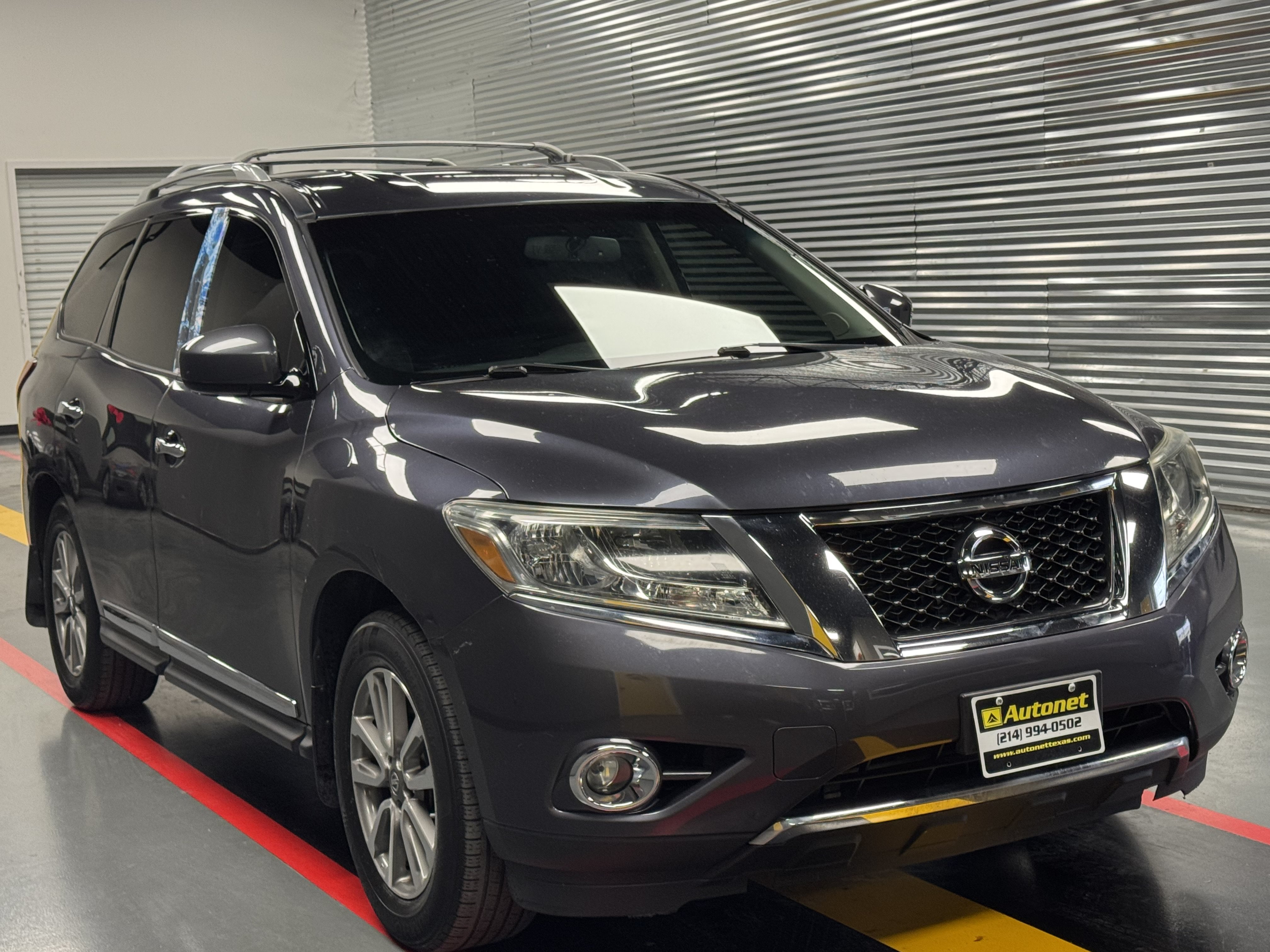 Used 2014 Nissan Pathfinder SL w/ SL Tech Package AWD/4WD image 7