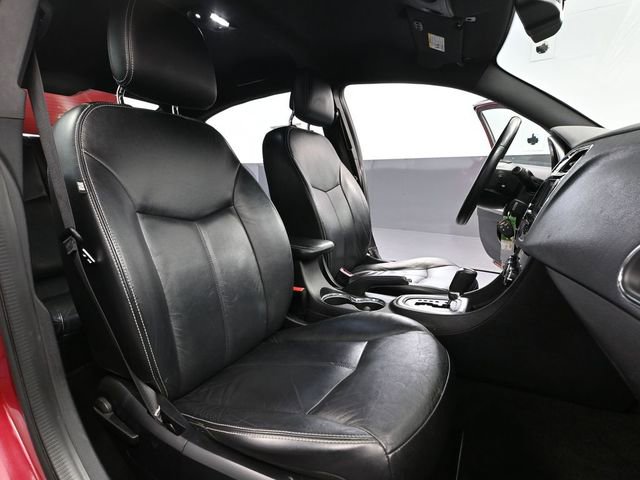 Used 2012 Chrysler 200 Limited FWD image 39