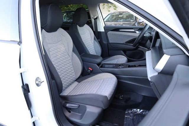 New 2025 Volkswagen Tiguan S image 23