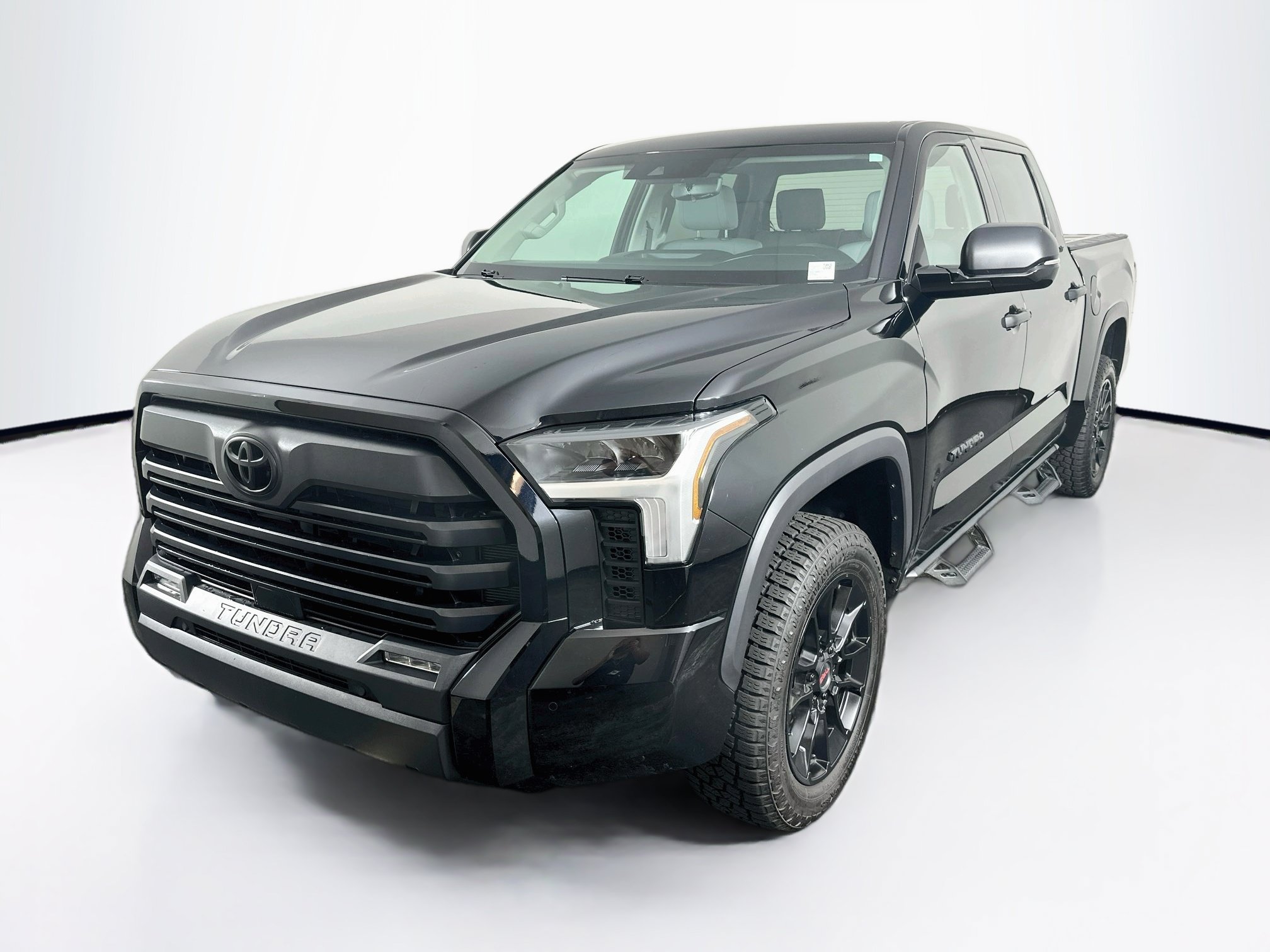 Used 2023 Toyota Tundra SR5 w/ SR5 Convenience Package AWD/4WD image 3