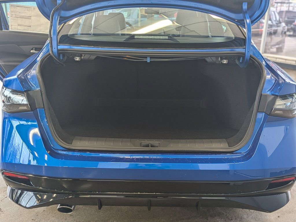 New 2026 Nissan Sentra SR w/ SR Premium Package image 36