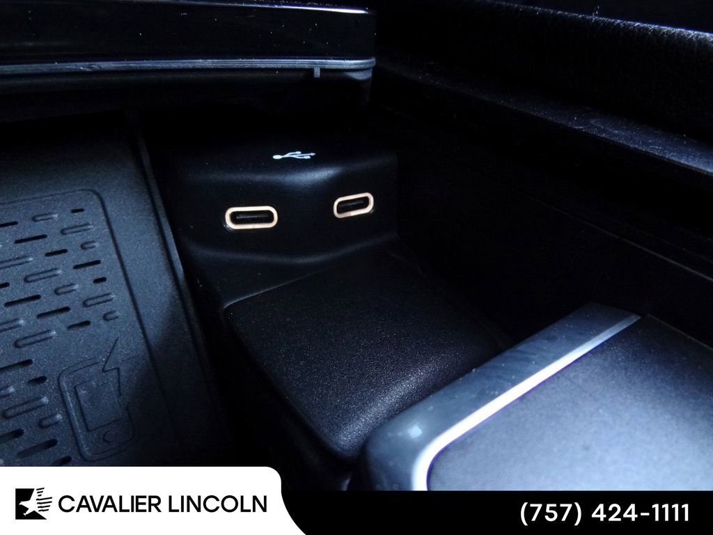 Used 2024 Mercedes-Benz GLS 450 4MATIC image 45