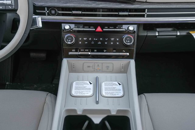 New 2026 Hyundai Santa Fe Calligraphy AWD/4WD image 15