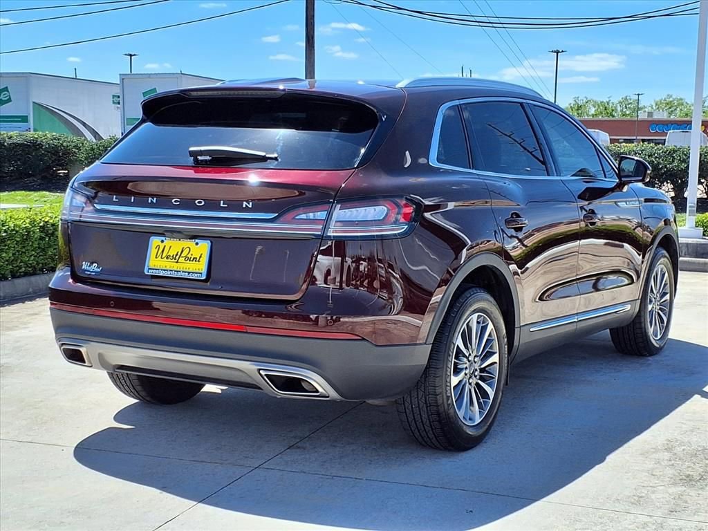 Used 2023 Lincoln Nautilus Standard w/ Premium Package image 2