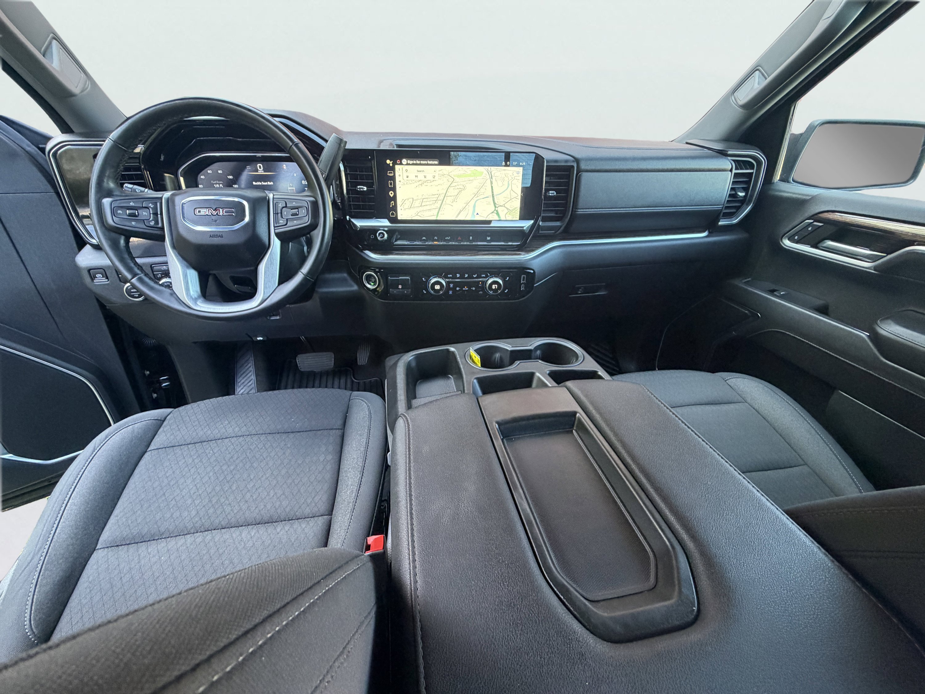 Used 2024 GMC Sierra 1500 SLE w/ Preferred Package AWD/4WD image 2