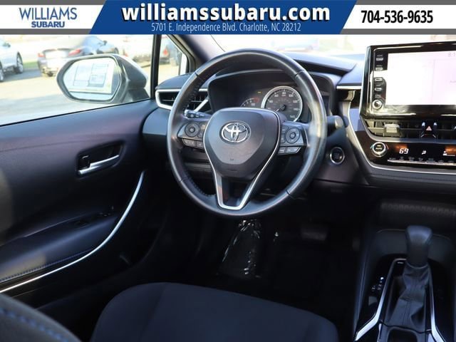 Used 2021 Toyota Corolla SE w/ SE Premium Package FWD image 14