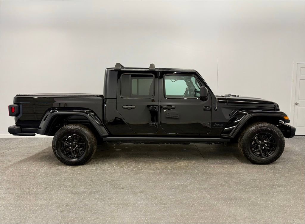 Used 2023 Jeep Gladiator Sport S image 5
