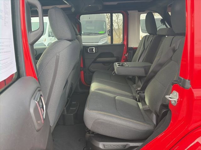 Used 2025 Jeep Wrangler Unlimited Sahara w/ Safety Group AWD/4WD image 10