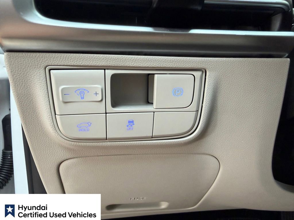 Certified 2025 Hyundai Tucson Limited FWD image 25